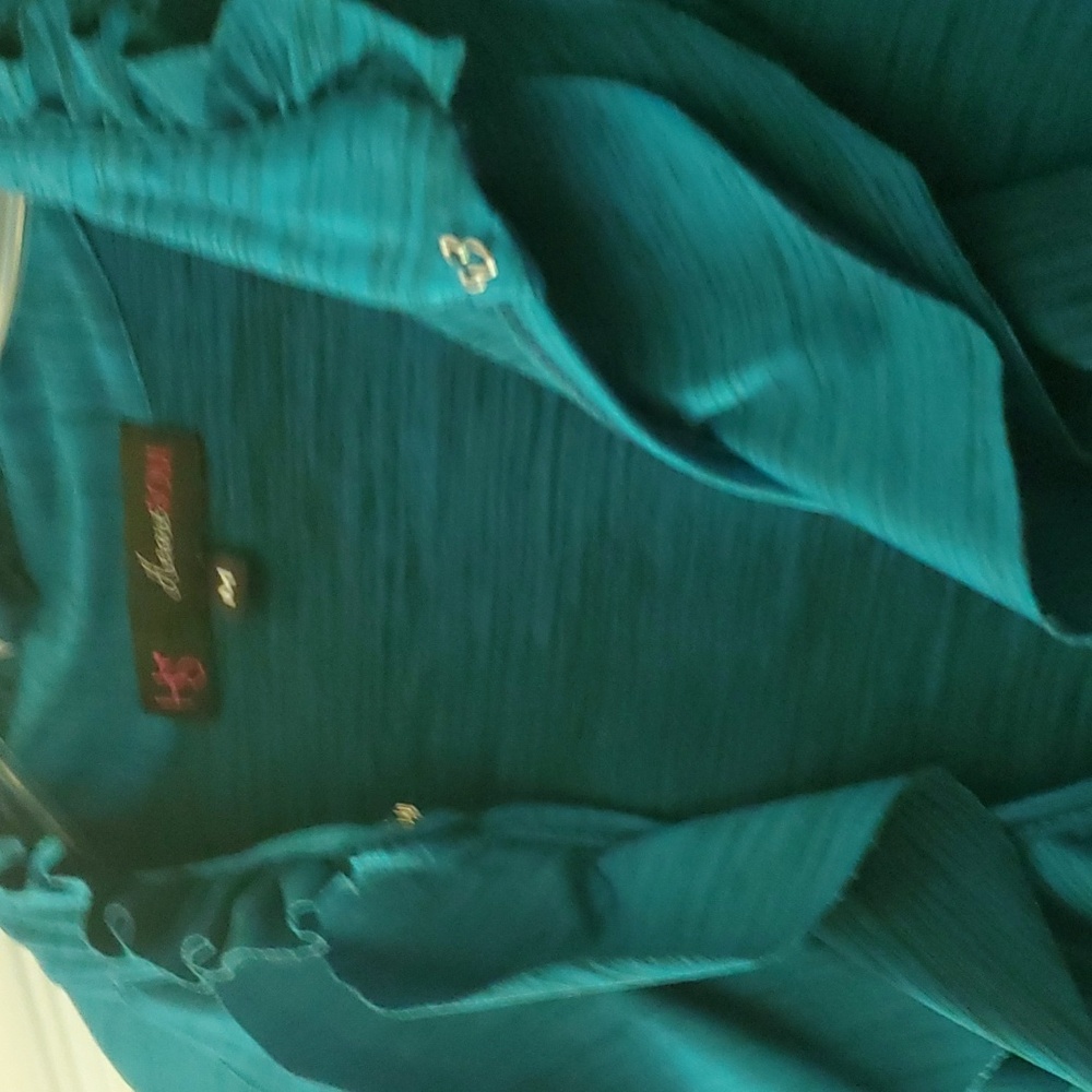 Ruffled front blouse - Picture 6 of 6